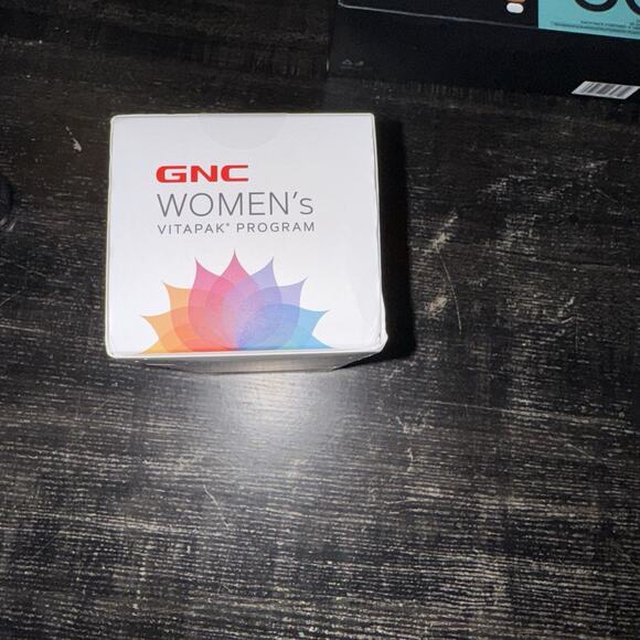 GNC WOMEN'S 30+ Vitapak® Program (30 Servings) Exp.2/27 - Picture 5 of 6